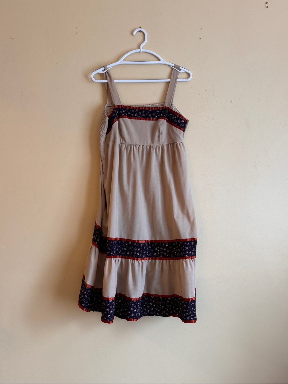 VINTAGE 1970s Cottagecore Tiered Prairie Dress